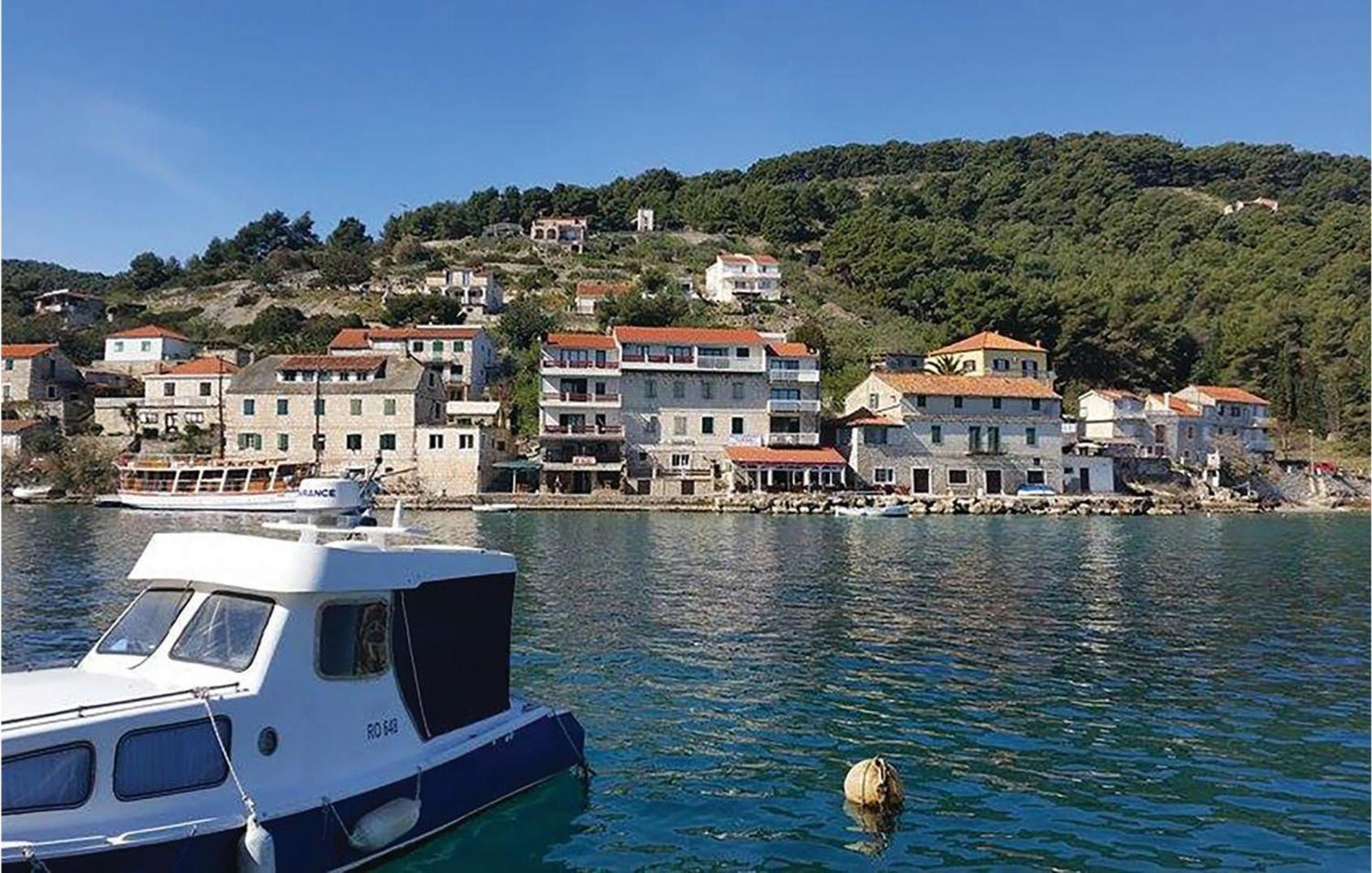 2 Bedroom Gorgeous Apartment In Stomorska Luaran gambar